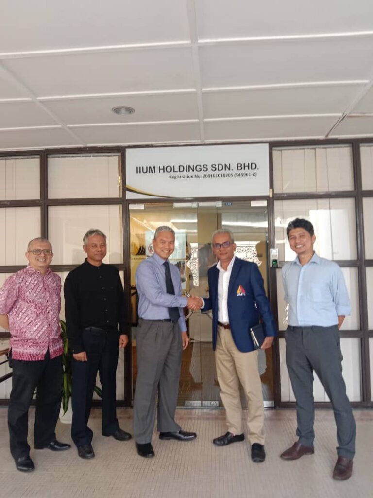 Visit by CEO UMT Jaya Holdings, Dato’ Dr. Ahmad Ramzi Mohamad Zubir (2)