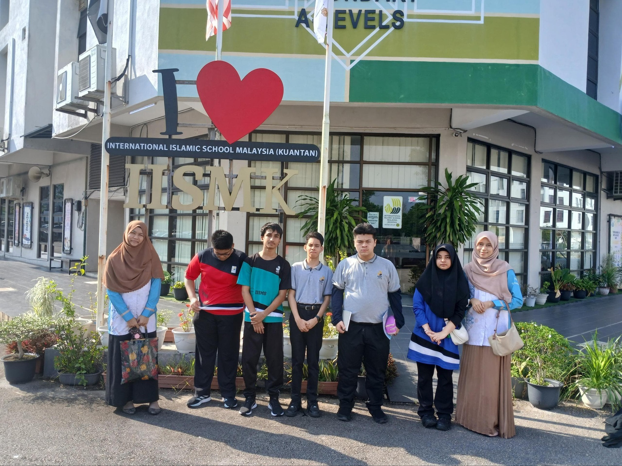 Lawatan pelajar IISMK ke Perpustakaan Awam Pahang