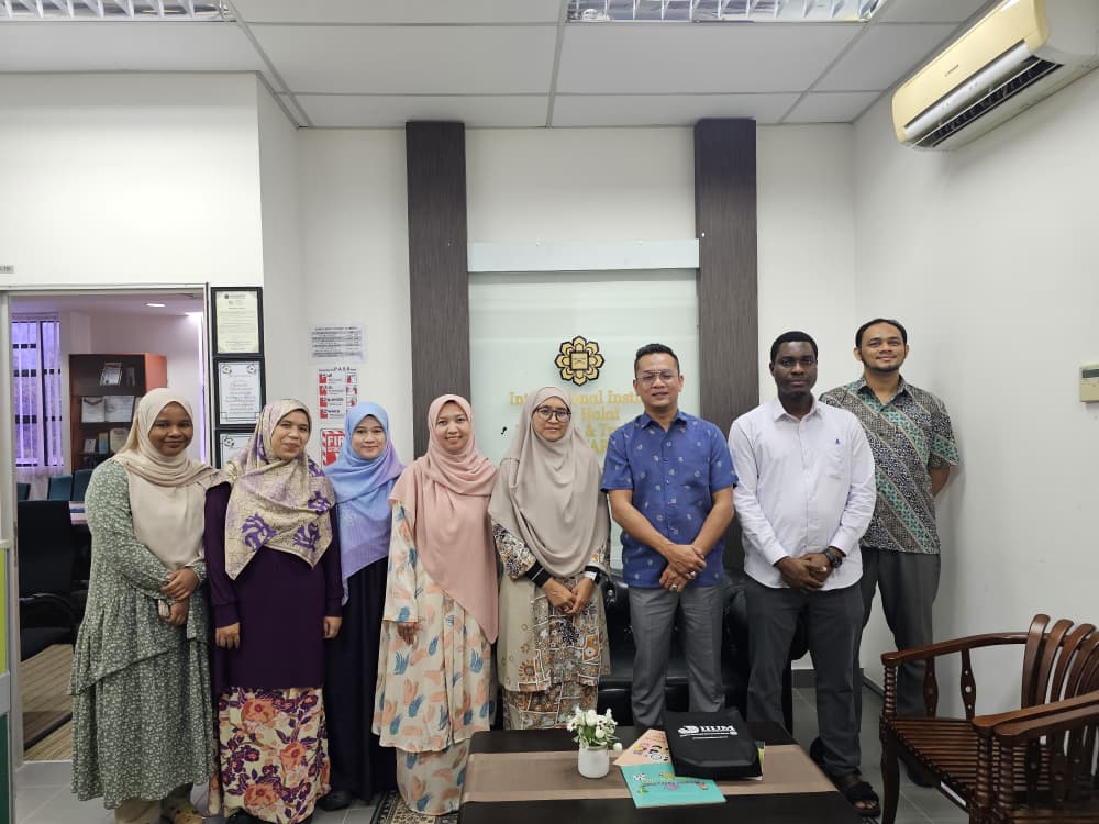 Kunjungan strategik IIUM Consultancy ke INHART