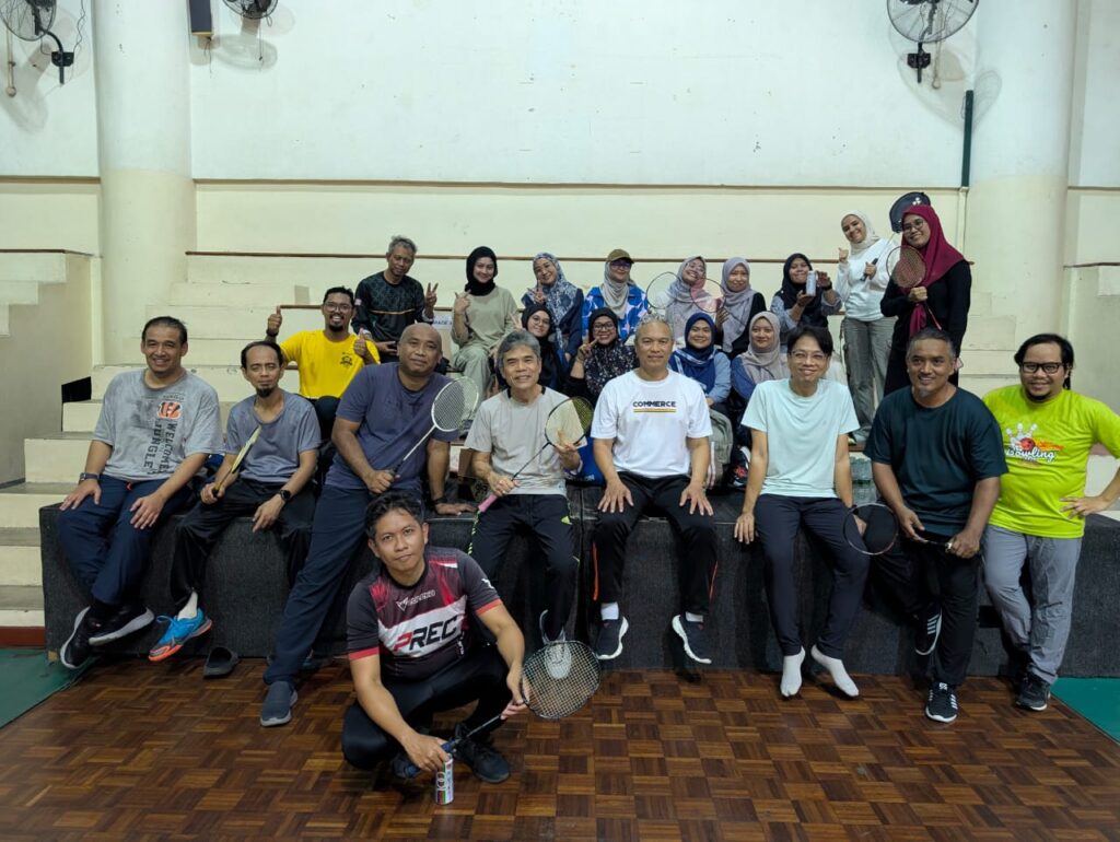 Aktiviti Badminton IIUM Holdings