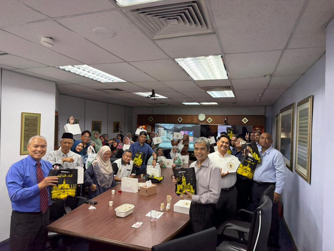 Pengurusan tertinggi IIUM Holdings
