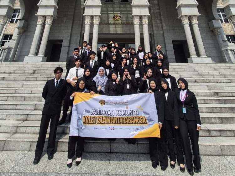 IIC law students during the Palace of Justice Putrajaya academic visit